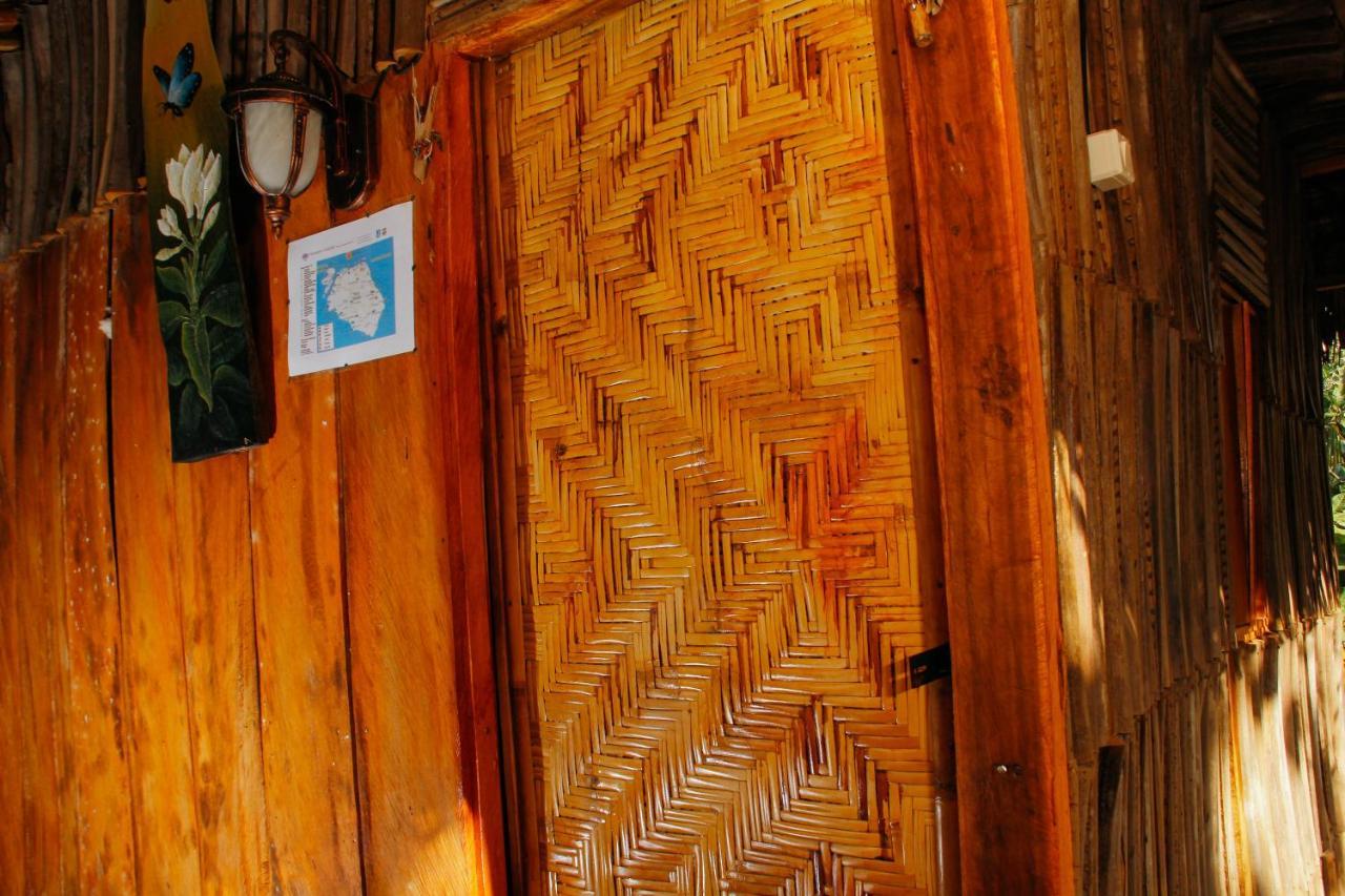 Nyuh Bengkok Tree House Hotell Batununggul Exteriör bild